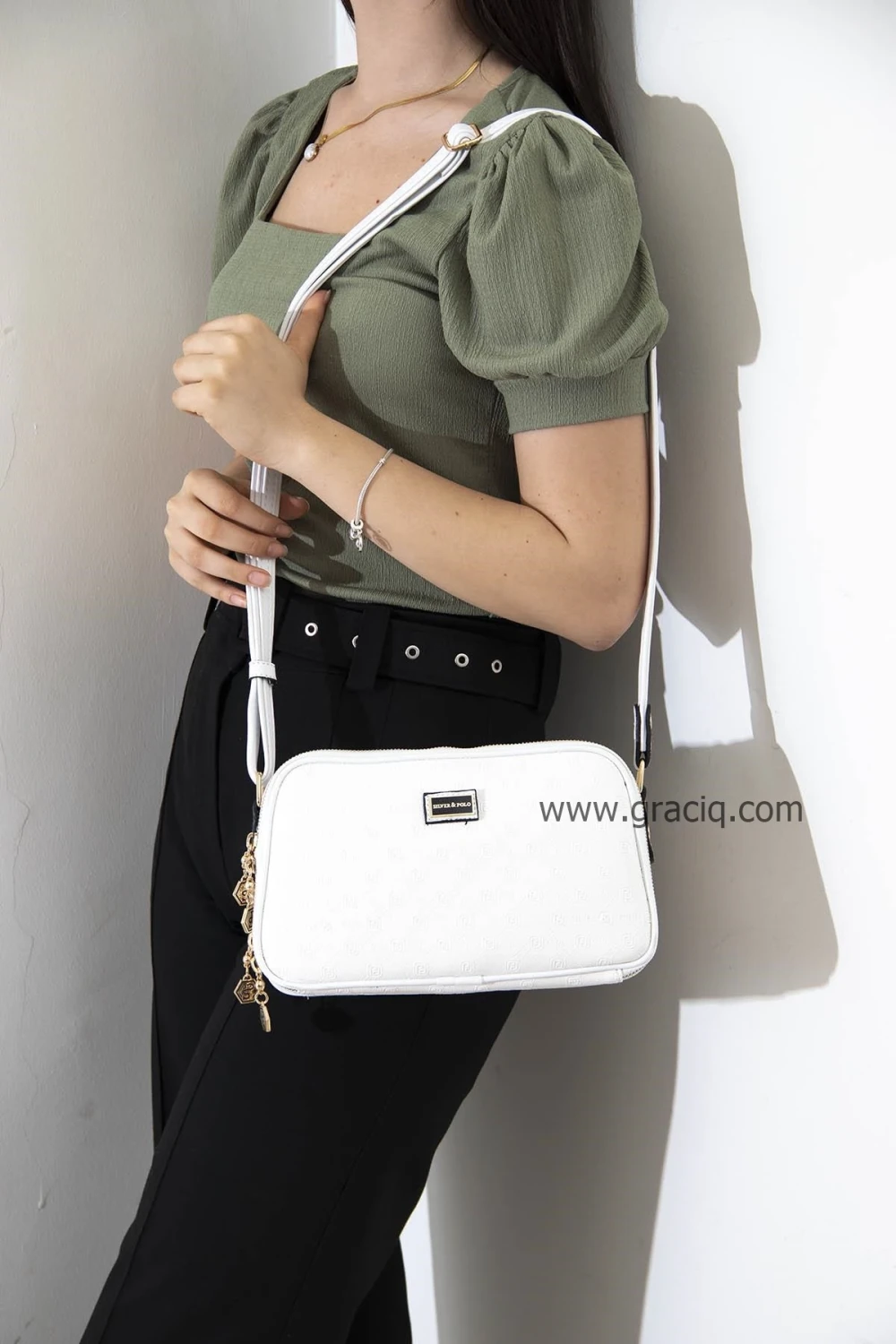 Малка дамска чанта от еко кожа на SILVER&POLO - image