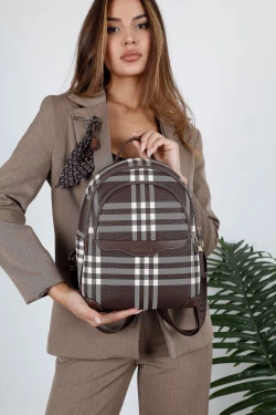 Стилна дамска раница в кафе каре  на SILVER&POLO