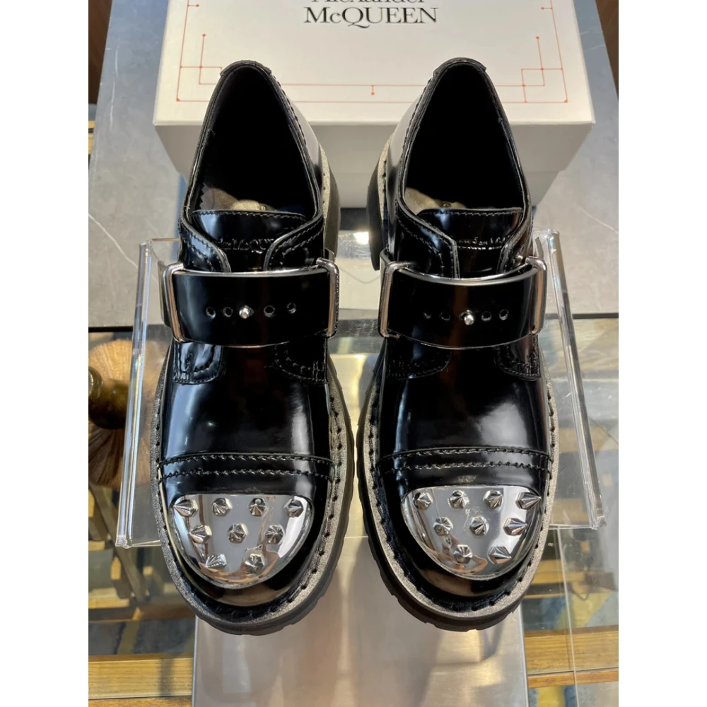 Alexander McQueen Rave Buckle Studded Black - image