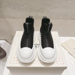 Alexander McQueen Tread Slick Boot Black White