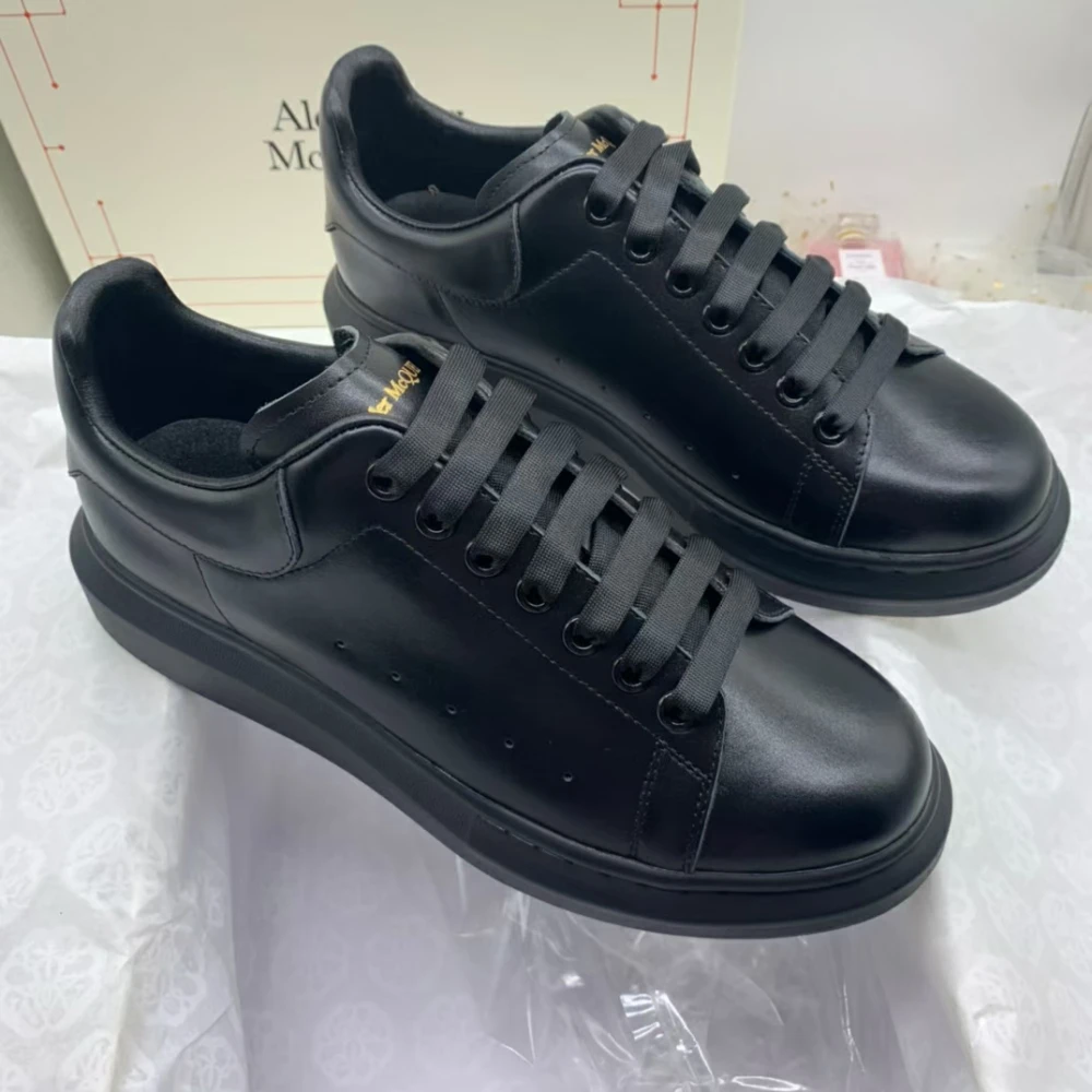 Alexander McQueen Oversized Sneaker All Black - image