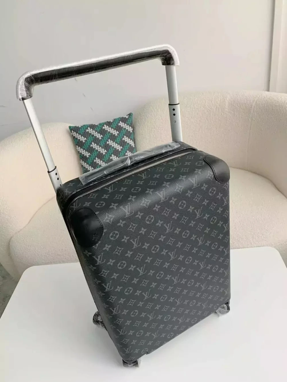LV / Horizon 50 / Monogram Eclipse - image