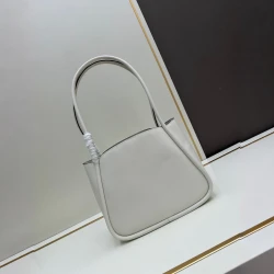 Prd / Bag / White