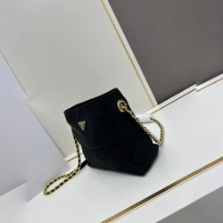 Prd / Bag / Black / 24 x 21 x 8