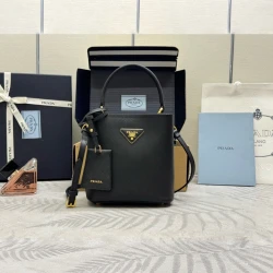 Prd / Bag / Black