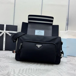 Prd / Crossbody / Black