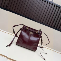 Prd / Crossbody / Burgundy