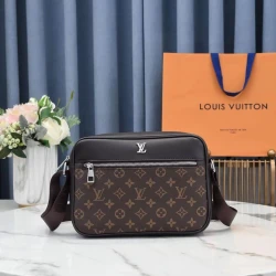 LV / Men's Messenger / Damier Graphite / 27 x 19 x 7 см