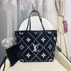 LV / Neverfull MM / Black / 31 x 28 x 14 cm