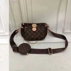 LV / Multi Pochette Accessoires / Khaki / 25 x 13 x 10 cm