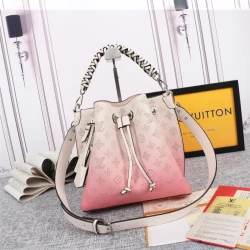 LV / Muria / Pink / 25 x 25 x 20 cm