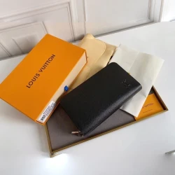 LV / Wallet / Black / 21 x 11 x 5 cm