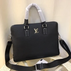 LV / 821-1 / Black / 38 x 29 x 5 cm