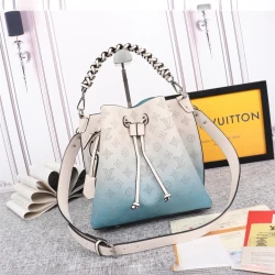 LV / Muria / Blue / 25 x 25 x 20 cm