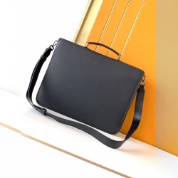 CD / Messenger Bag / Black / 37x29x8 cm