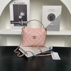CC / Vanity Bag / Pink / 14.5 x 18.5 x 7 cm