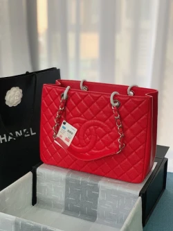 CC / Flap Bag / Red / 24 x 33 x 13 cm