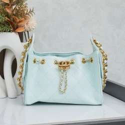 CC / Mini Flap Bag / Blue / 22 x 15 x 12 cm