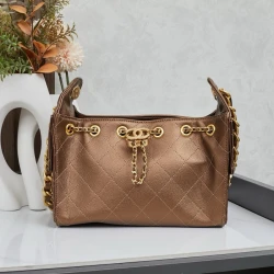 CC / Mini Flap Bag / Brown / 22 x 15 x 12 cm