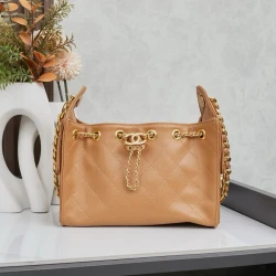 CC / Mini Flap Bag / Brown / 22 x 15 x 12 cm
