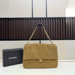 CC / Flap Bag / Beige / 38.5 x 26 x 11 cm