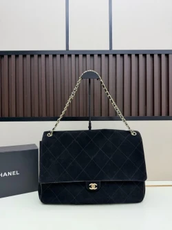 CC / Flap Bag / Blue / 38.5 x 26 x 11 cm