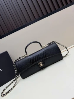 CC / Top Handle Bag / Red / 8 x 25 x 5 cm