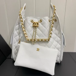 CC / Flap Bag / White