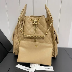 CC / Flap Bag / Beige