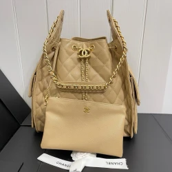 CC / Flap Bag / Beige
