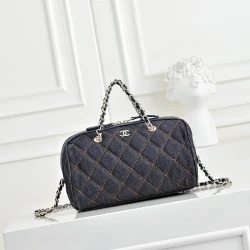 CC / Bowling Bag / Black / 19 x 11 x 7 cm