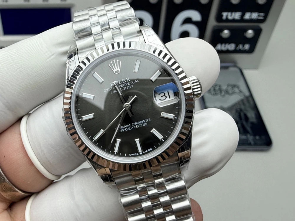 RLX Watch / Grey - image