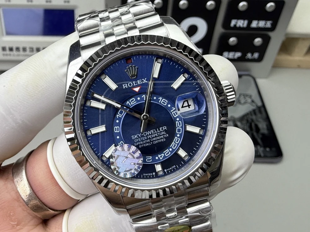 RLX Watch / Blue - image