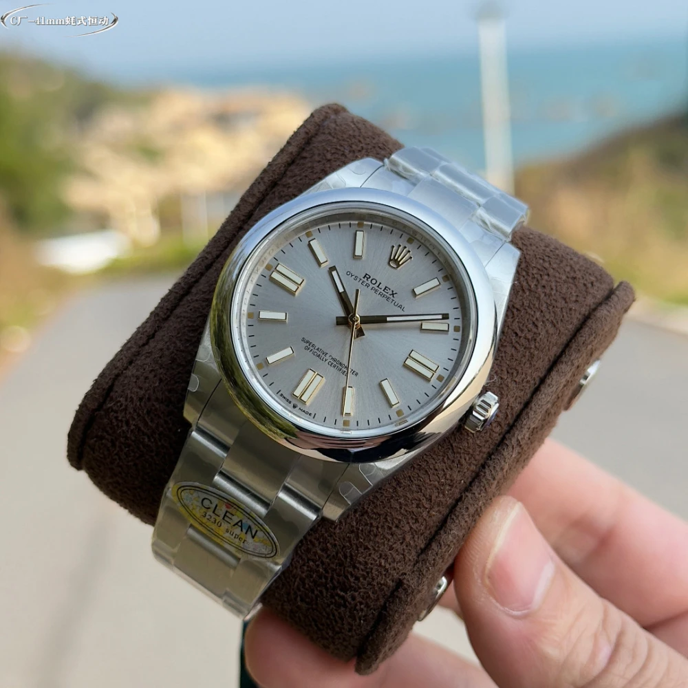 RLX Watch / Silver - image