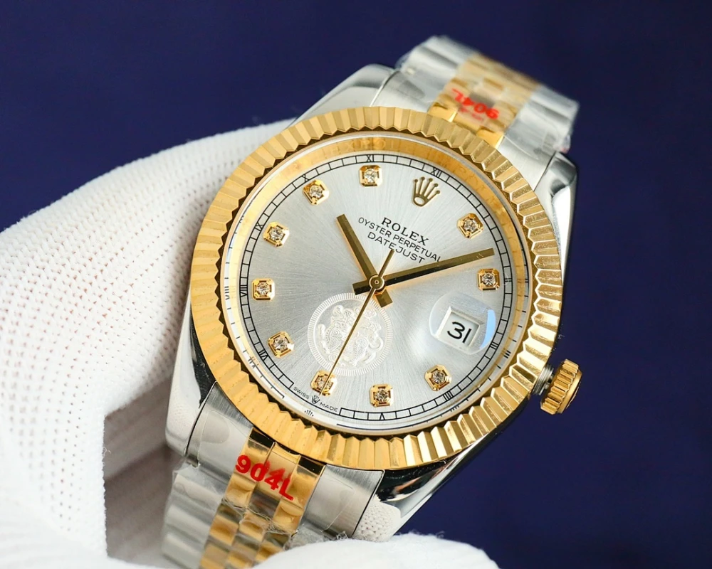 RLX Watch / Gold - image