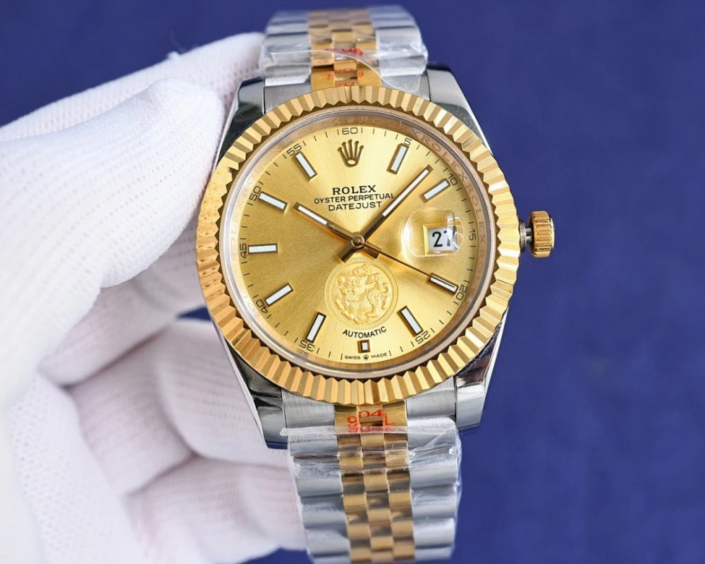 RLX Watch / Gold - image