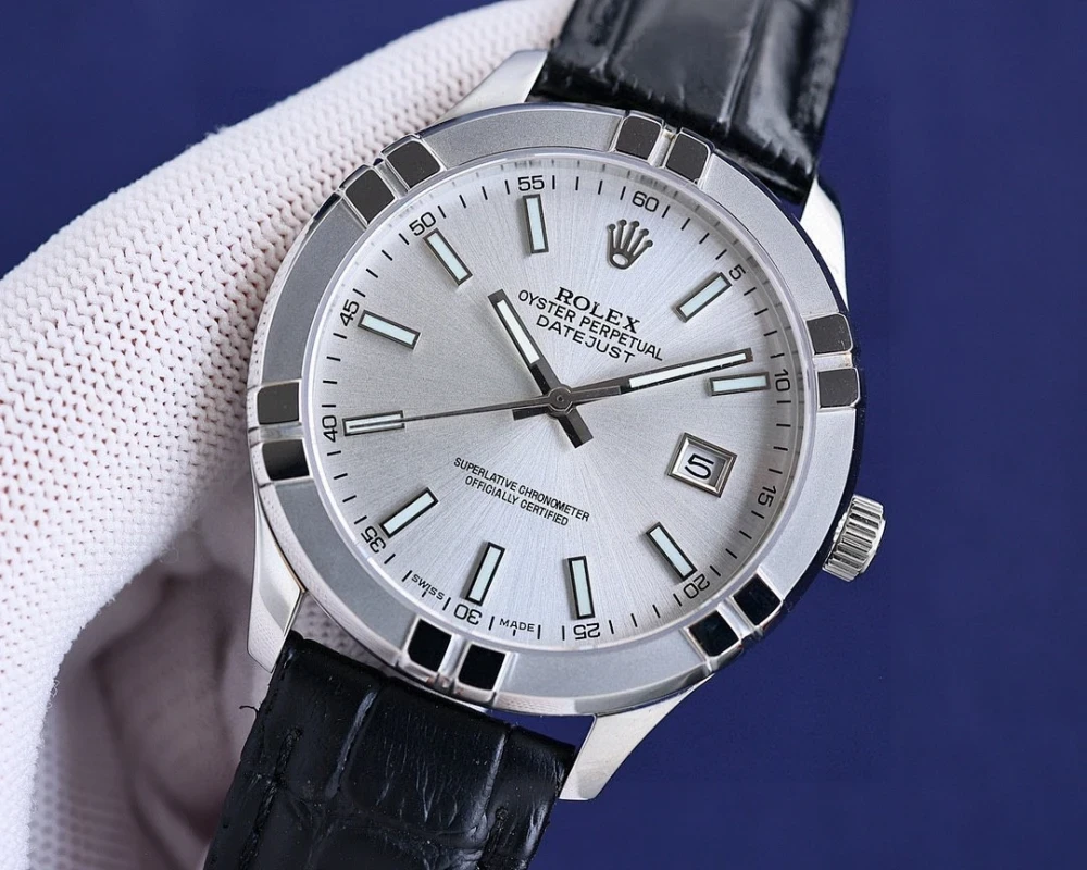RLX Watch / White & Silver - image