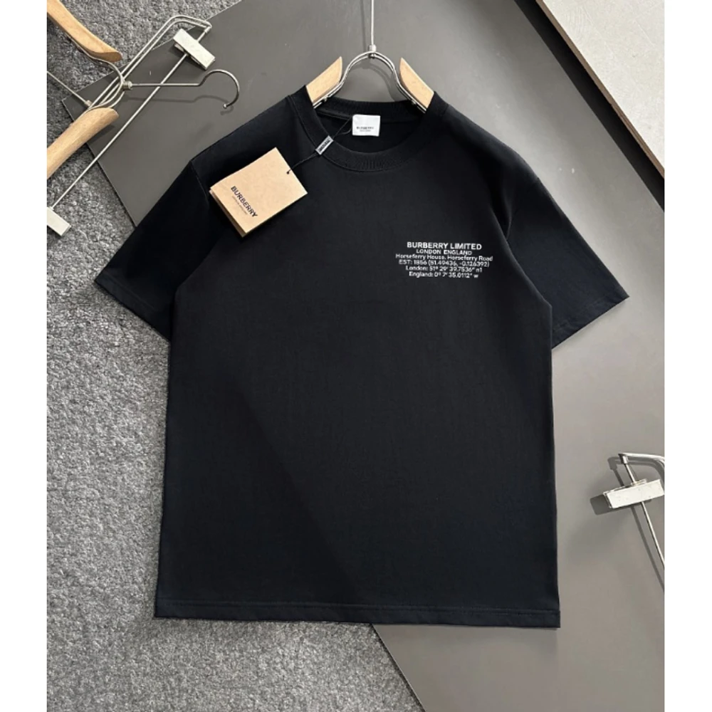 Model T-Shirt 009 / Black - image