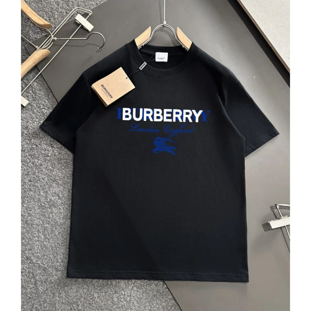 Model T-Shirt 018 / Black - image