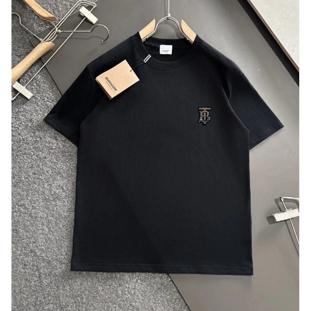 Model T-Shirt 019 / Black - image