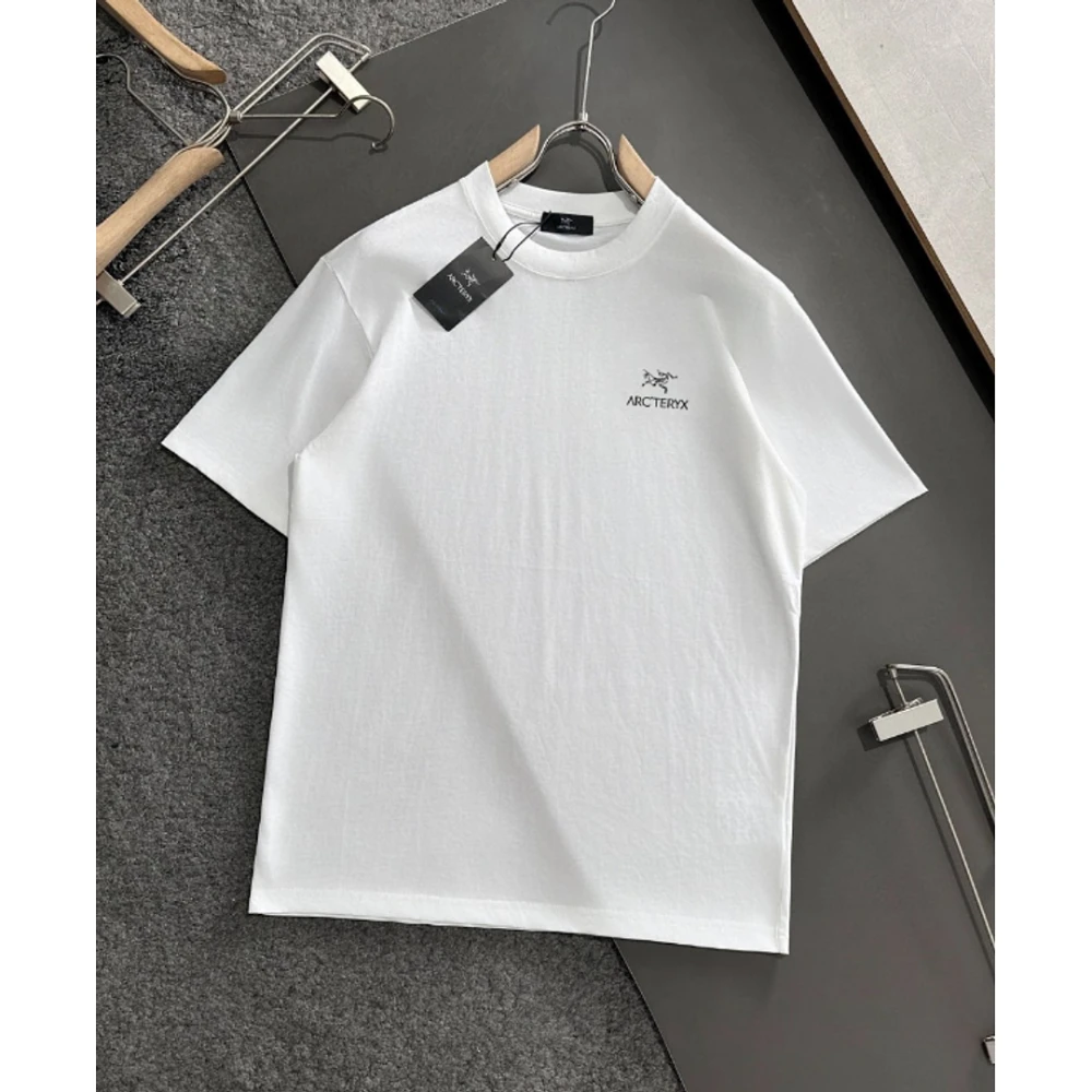 Model T-Shirt 024 / White - image
