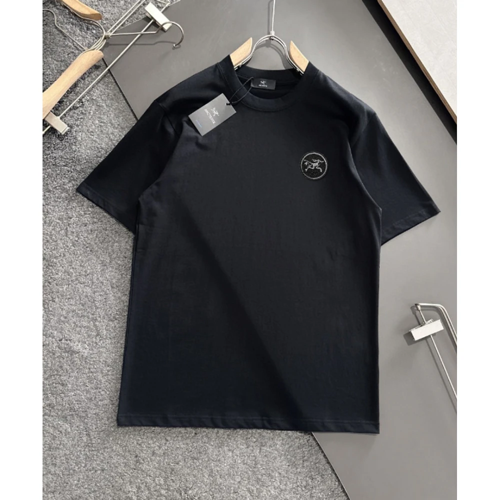 Model T-Shirt 026 / Black - image