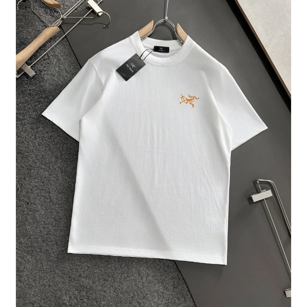 Model T-Shirt 030 / White - image