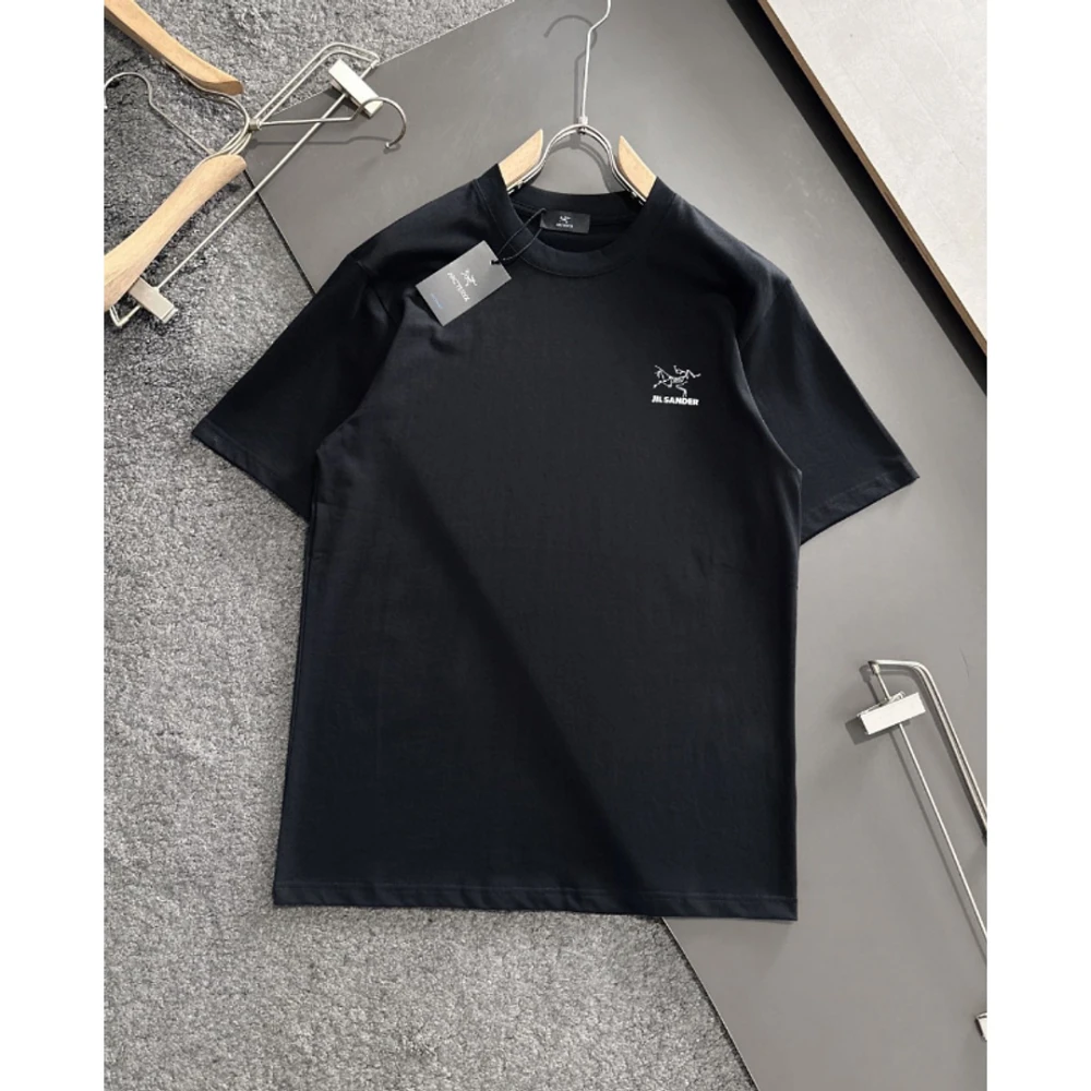 Model T-Shirt 034 / Black - image