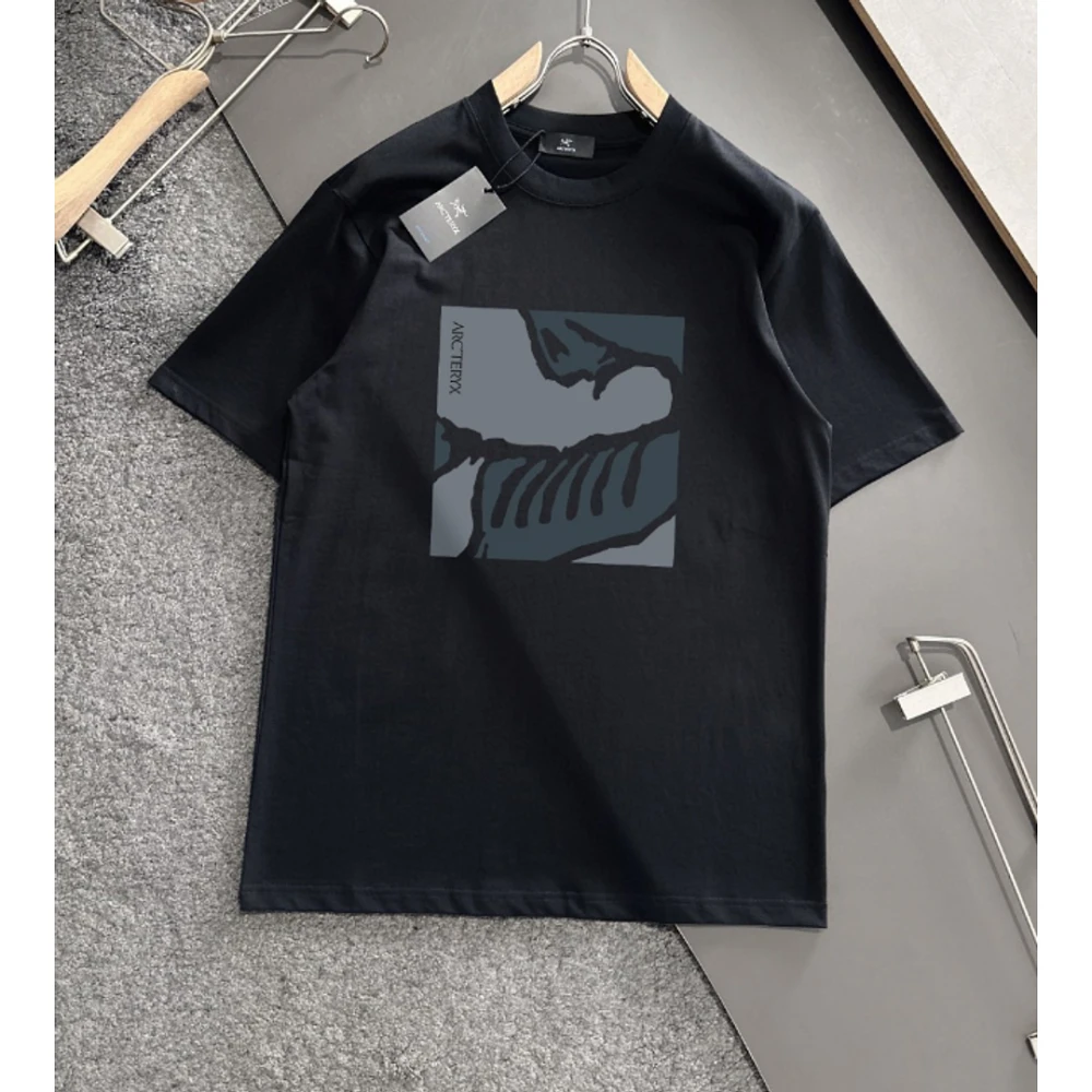 Model T-Shirt 037 / Black - image
