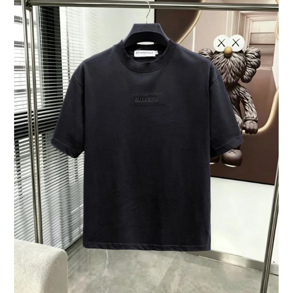 Model T-Shirt 075 / Black - image
