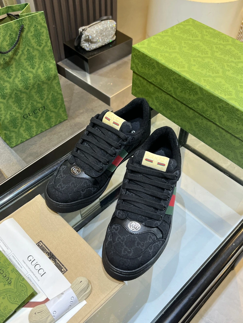 GG / Low-Top Sneaker / Black Red Green - image