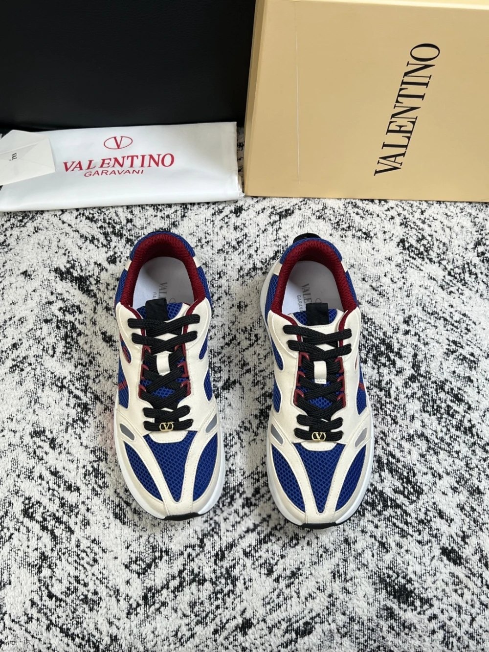 Vltn / Lacerunner / White Blue Red - image