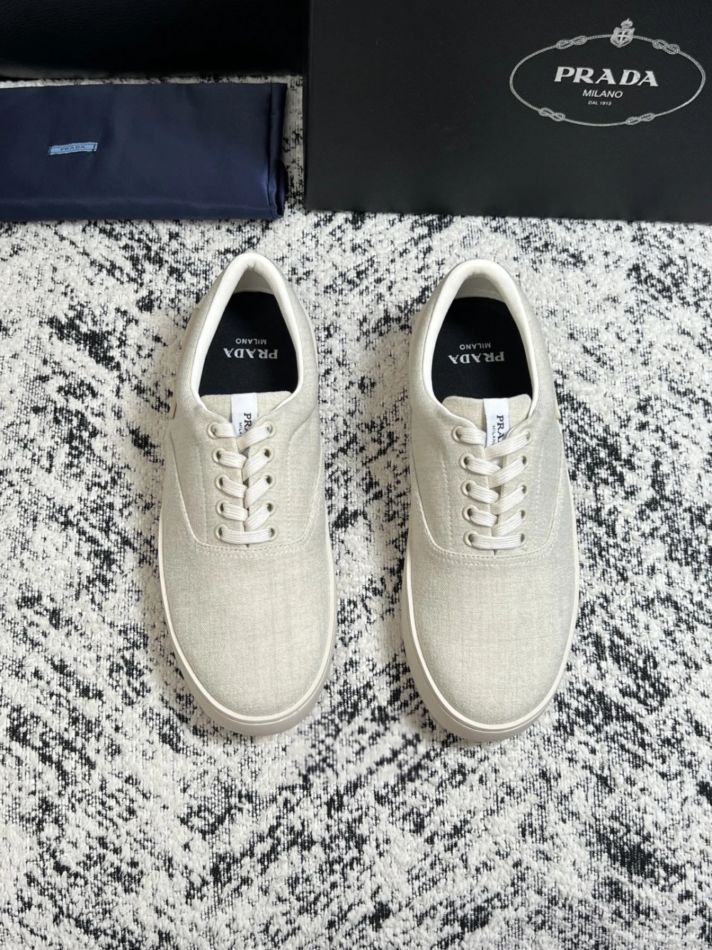 Prd / Low-Top Sneaker / White - image
