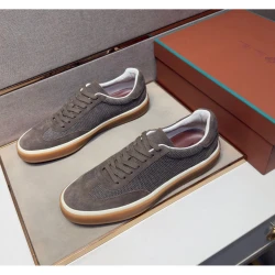Loro P / Soft Retro Low Neutral / Color Selection